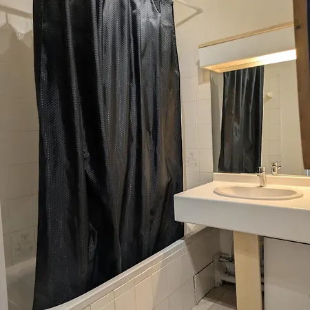 F2 A 50 M De La Апартаменты *