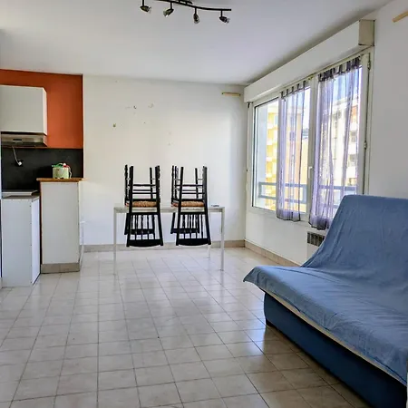 F2 A 50 M De La * Ницца